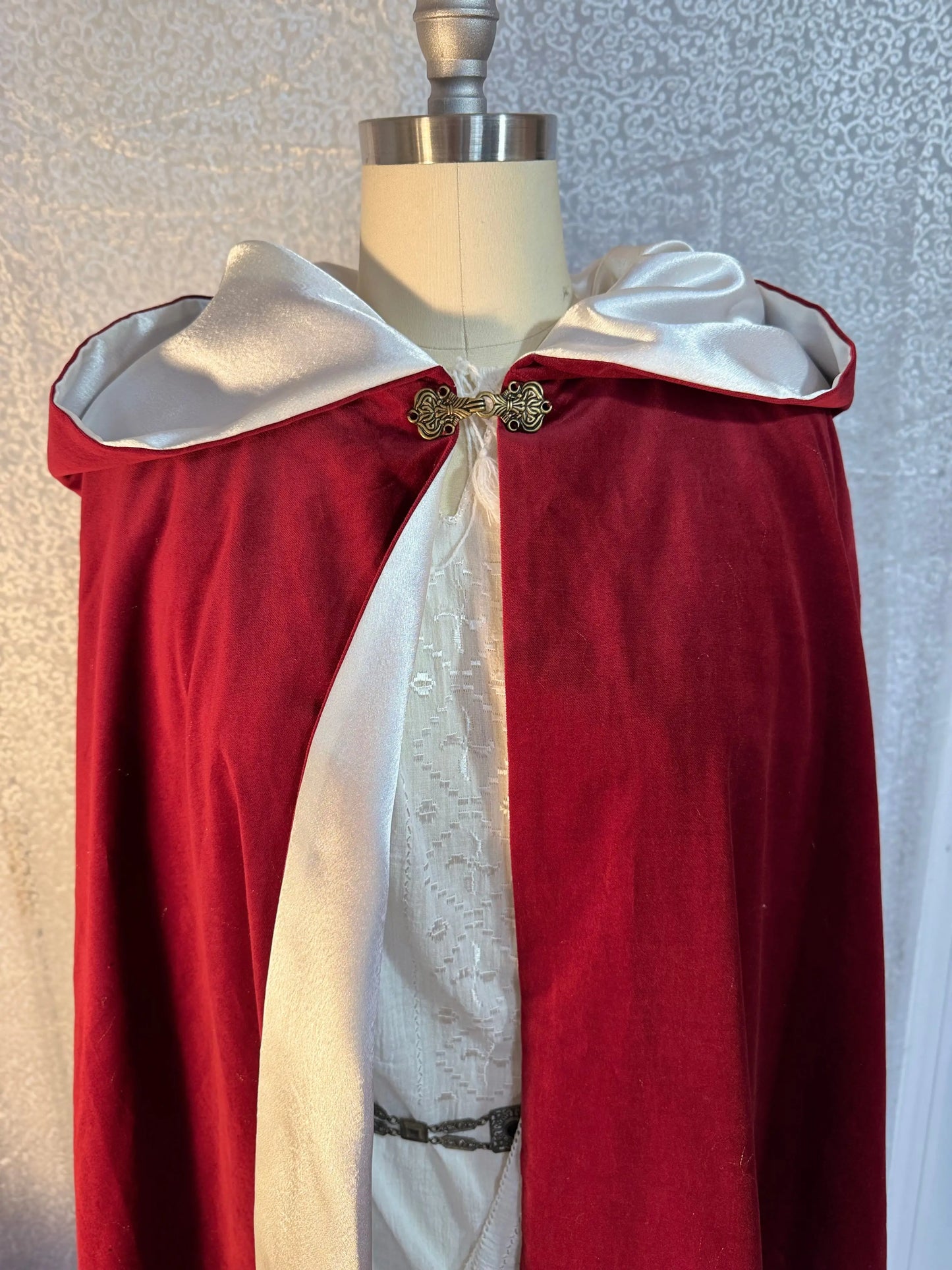 Wine Velvet Cloak Carpatina