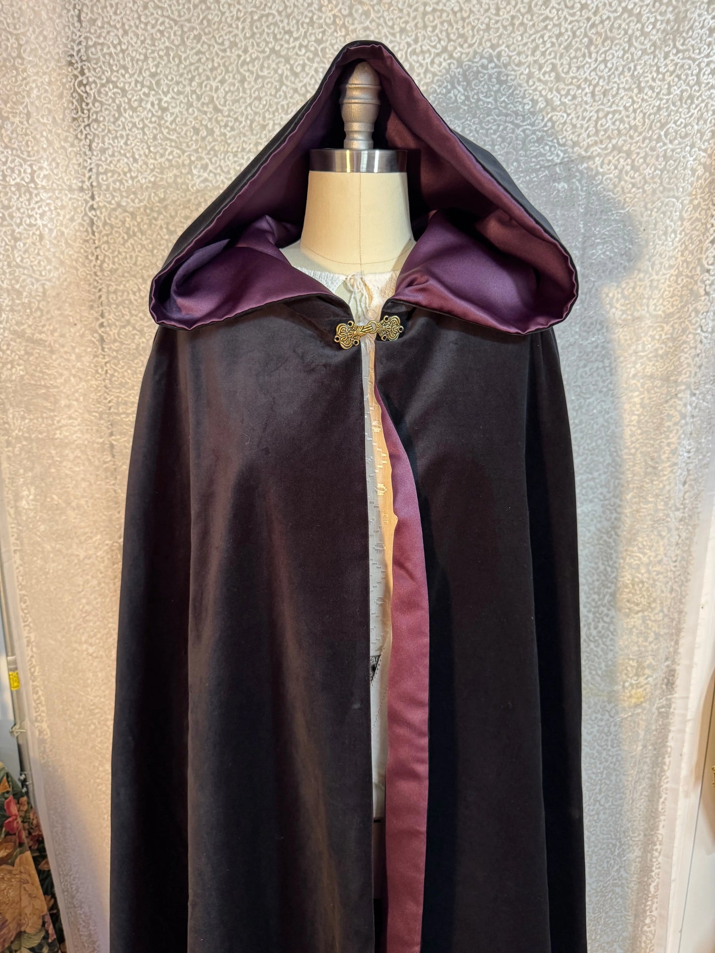 Black Velvet Cloak Carpatina