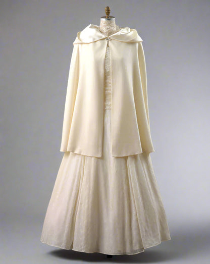 Ivory White Wool Wedding Cloak Carpatina