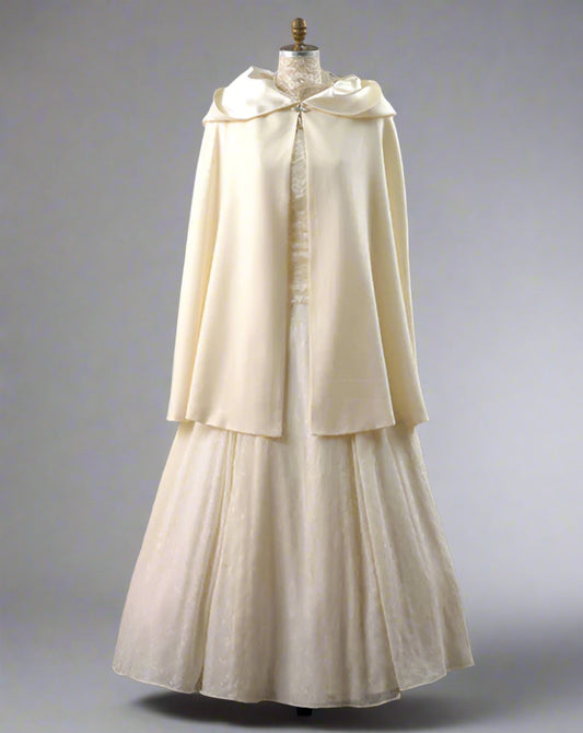 Ivory White Wool Wedding Cloak Carpatina